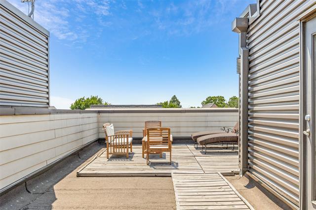 Building Photo - 4111 Newton Ave