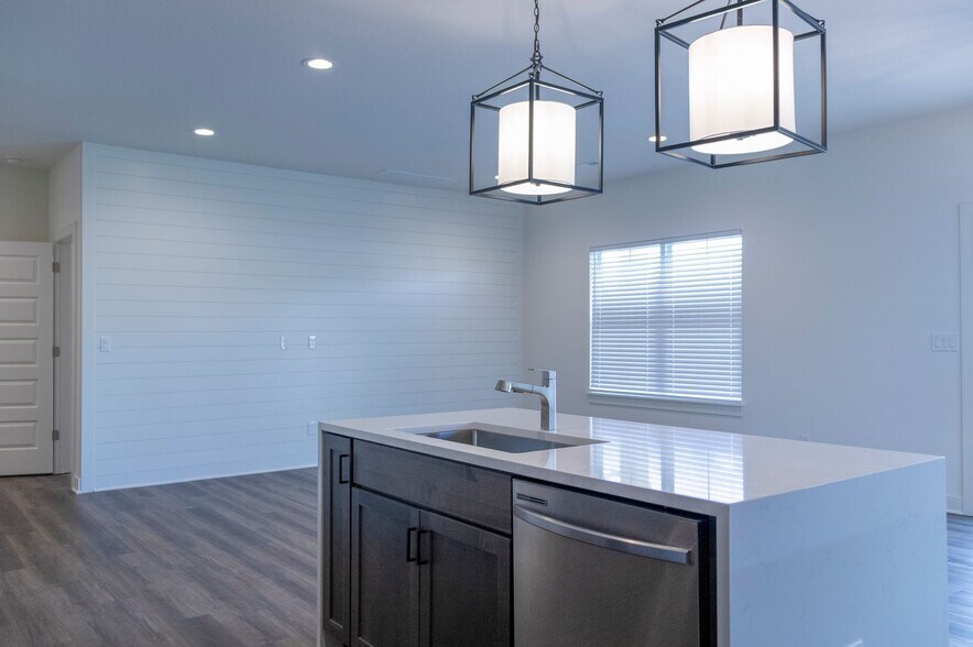 Building Photo - 19939 Cornice St