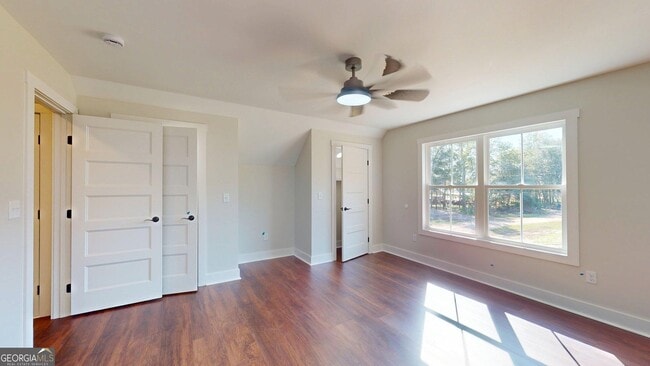 Building Photo - 53 Jericho Ln