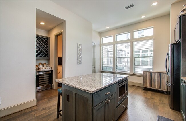 Building Photo - 3104 Mitchell Landing Ct