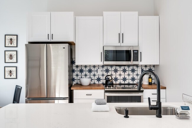 Building Photo - 222 Prospect St