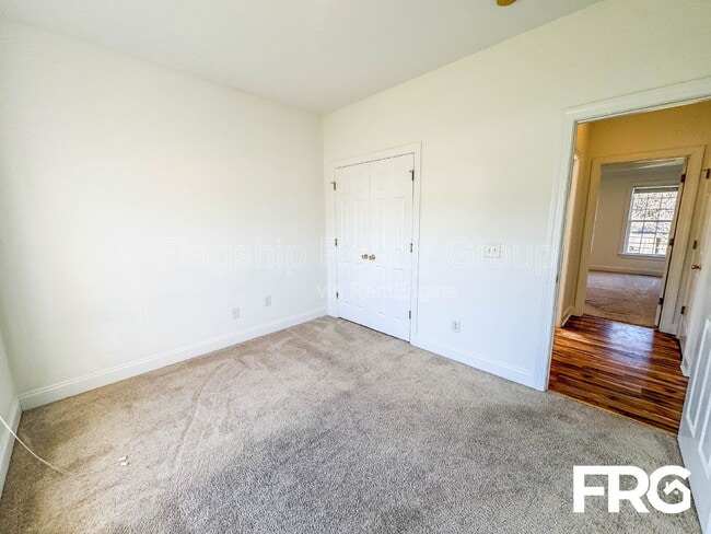 Building Photo - 2426 Pinetops Dr