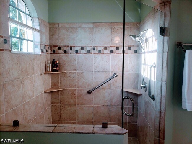 Building Photo - 8906 Lely Island Cir