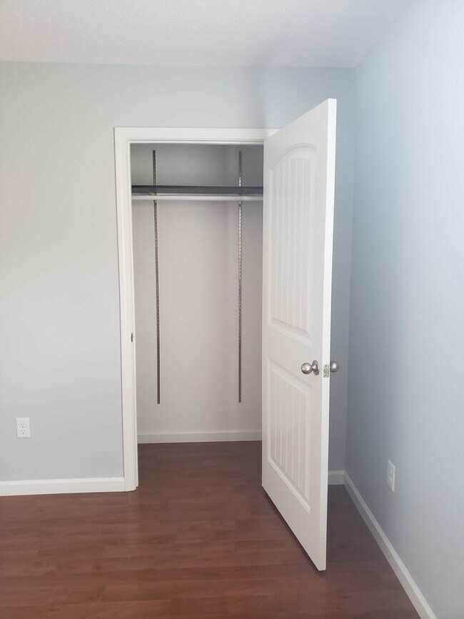 Building Photo - 1020 Saint Charles Way