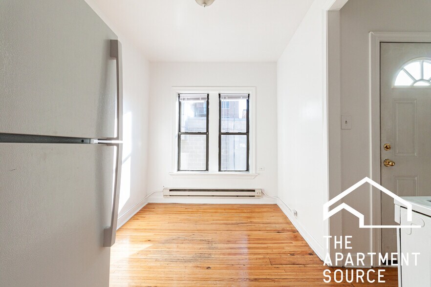 Building Photo - 3817 N Fremont St