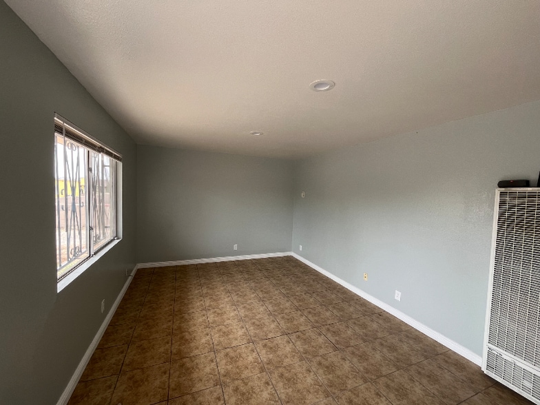 Building Photo - 511 Utah St SE