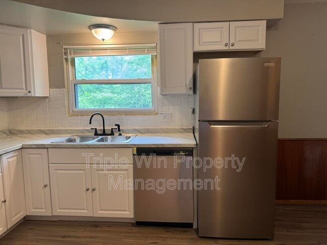 Building Photo - 10440 Gardo Ct