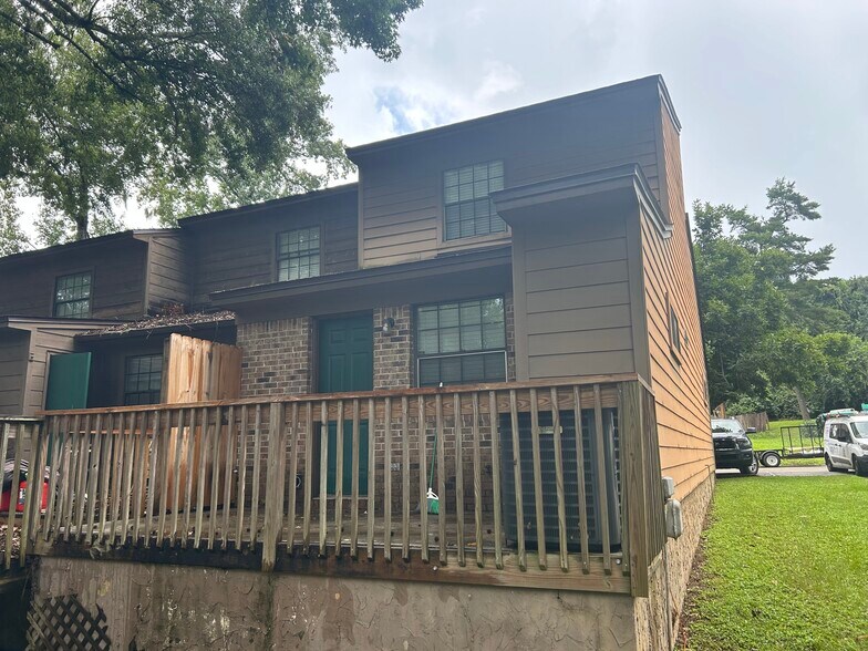 Building Photo - 1129 Ocala Rd
