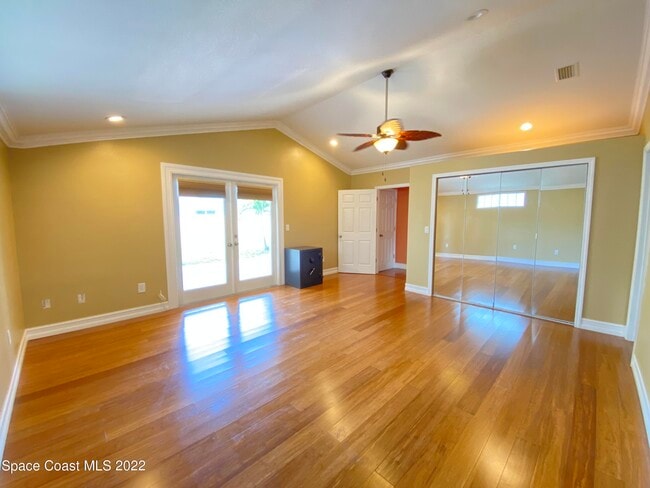 Building Photo - 288 Coral Way W
