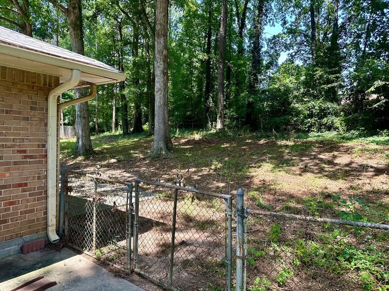 Building Photo - 10178 Top Tree Ct