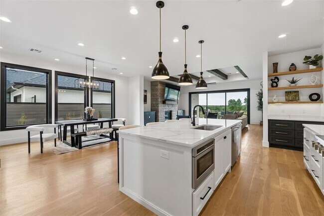 Building Photo - 2109 Wiregrass Dr