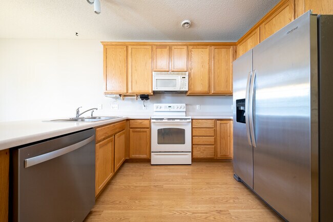 Building Photo - 6642 Pine Crest Trail S