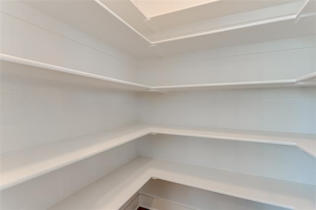 Building Photo - 270 Harris St