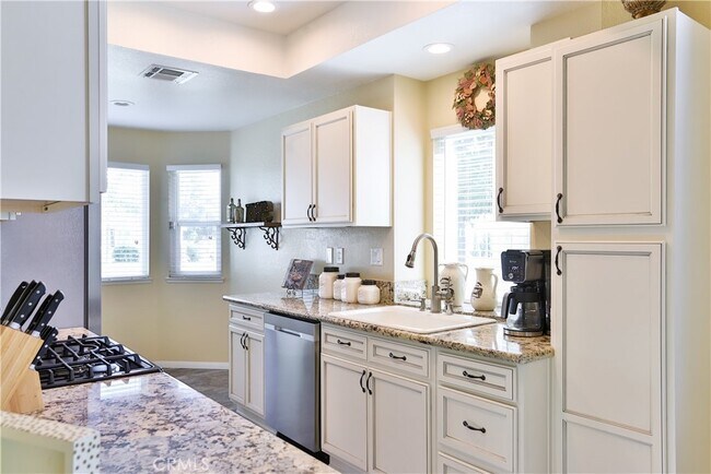 Building Photo - 7360 Cascade Ct