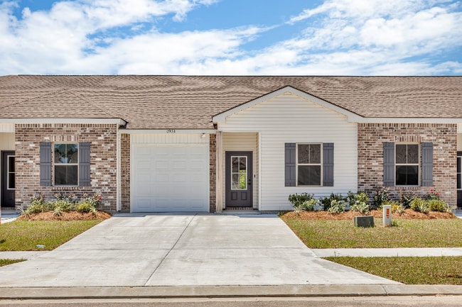 Building Photo - 17433 Berkshire Dr