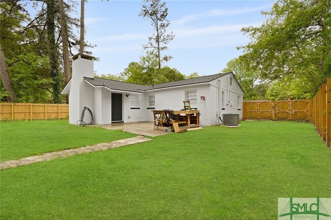 Building Photo - 403 Patton Rd