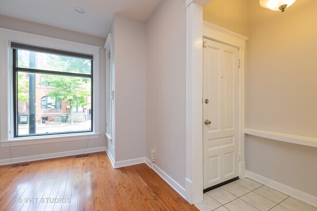 Building Photo - 1836 N Halsted St