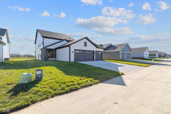 Building Photo - 15440 Cardonia Rd