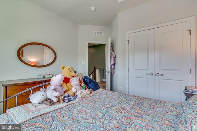 Building Photo - 2705 Evansgreen Dr