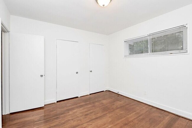 Building Photo - Charming 2BD/1BA Unit on Pecan Ave!