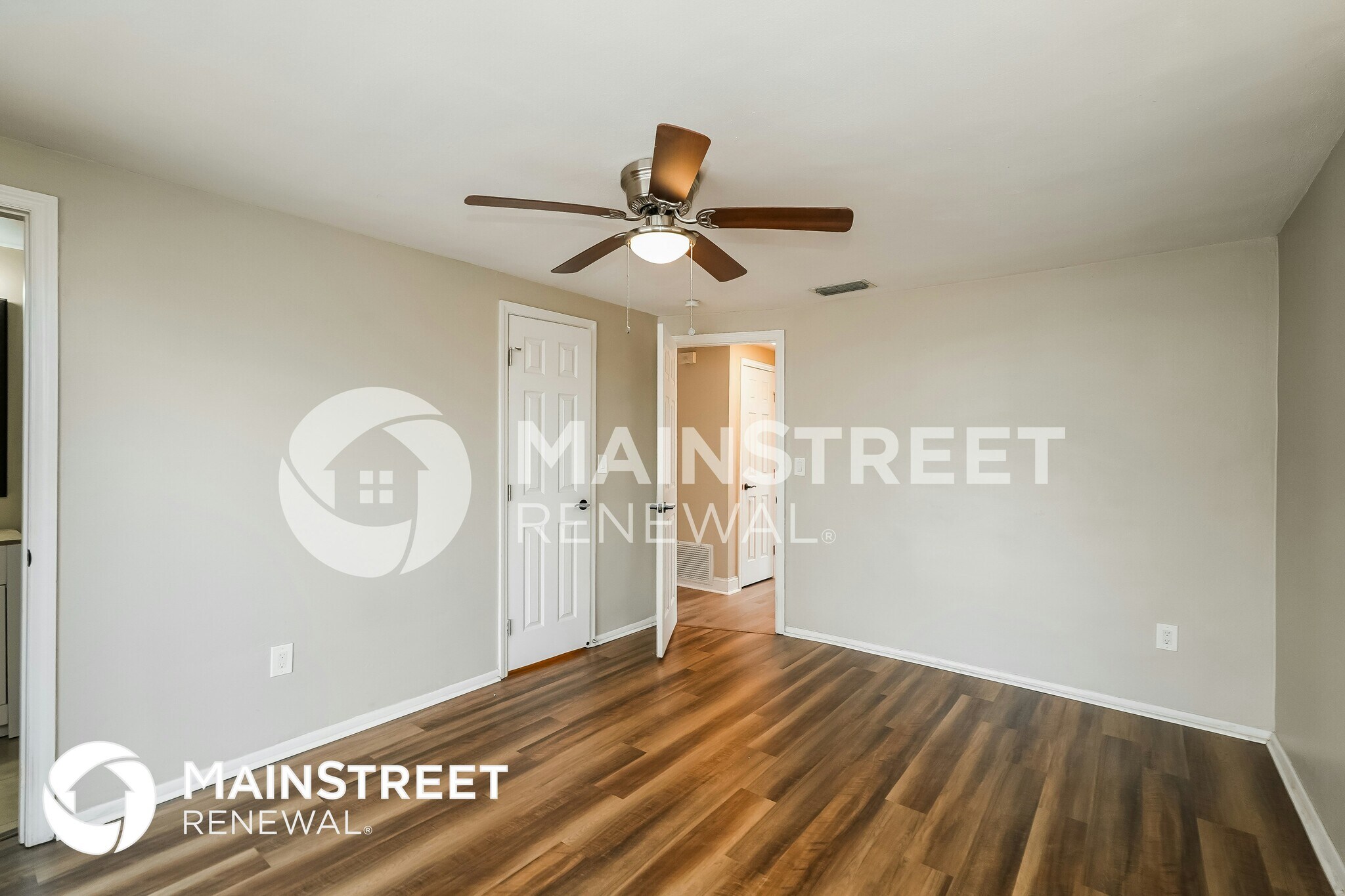 Building Photo - 3452 Brookfield Dr