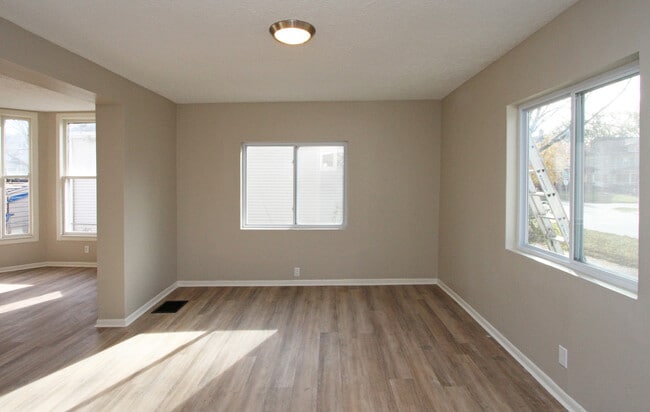 Building Photo - 1232 S 16th St