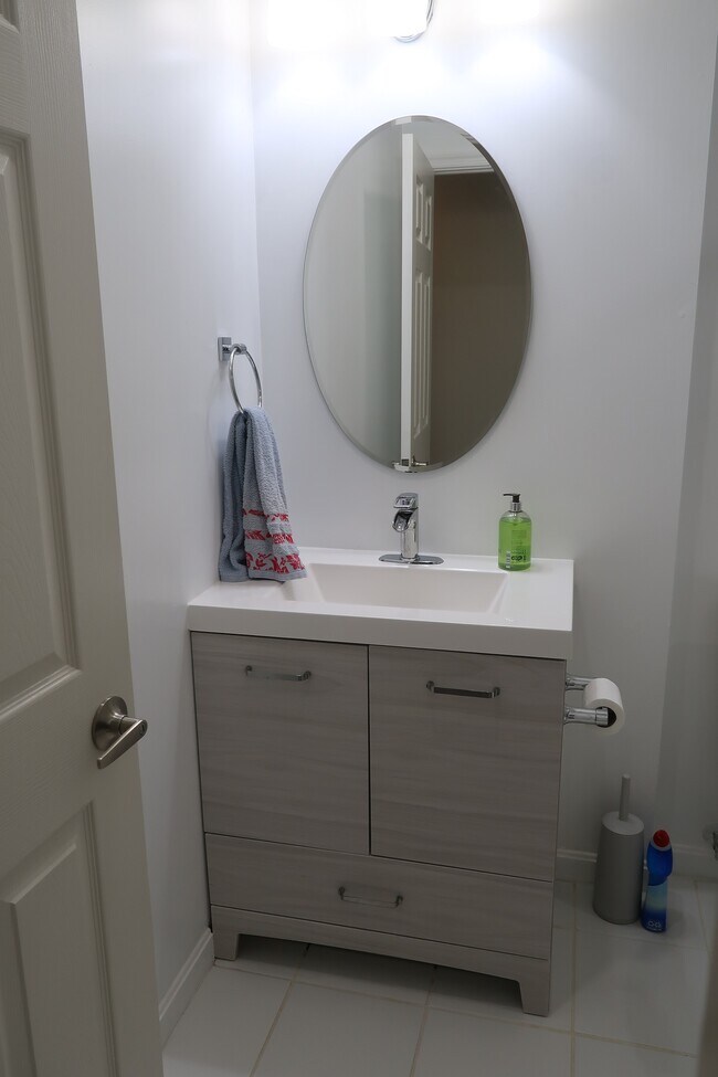 Building Photo - 4501 Deane Ct