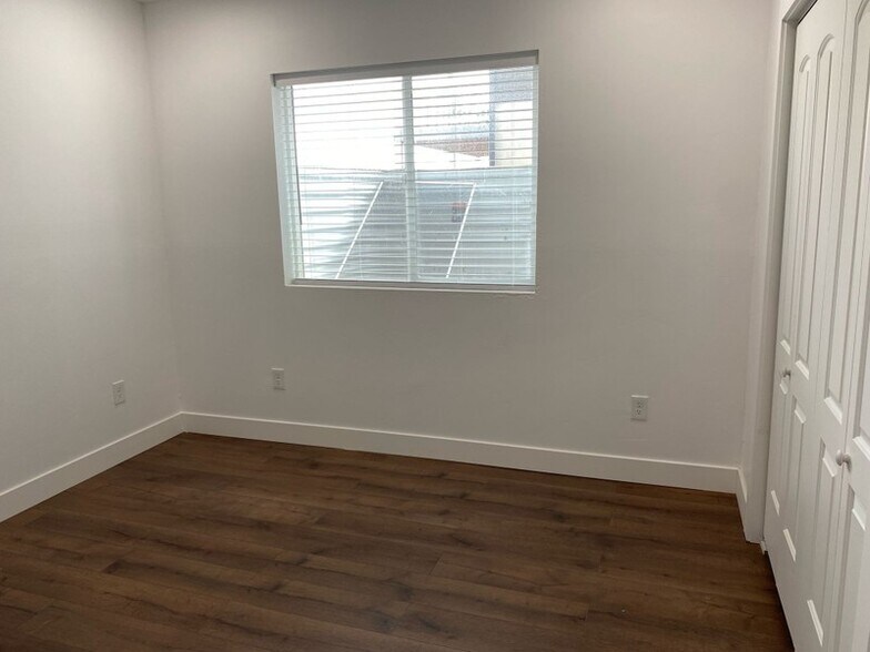 Building Photo - 13579 Langdon Dr