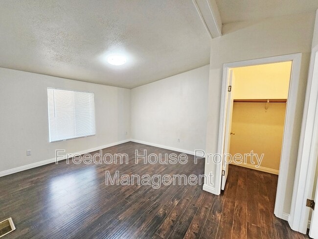 Building Photo - 1270 Landmark Ave