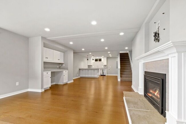 Building Photo - Gorgeous West Seattle Mid-Century Modern w...