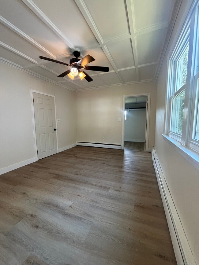 Building Photo - 161 Cliff St