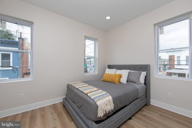 Building Photo - 2001 S Norwood St