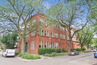 Building Photo - 2510 N Wayne Ave