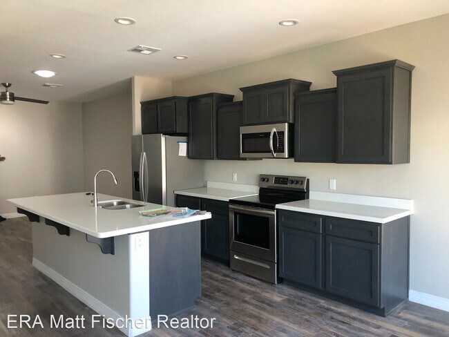 Building Photo - 3 br, 2 bath House - 336 E Orchid St