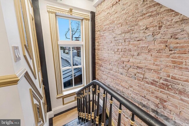 Building Photo - 810 Prince St