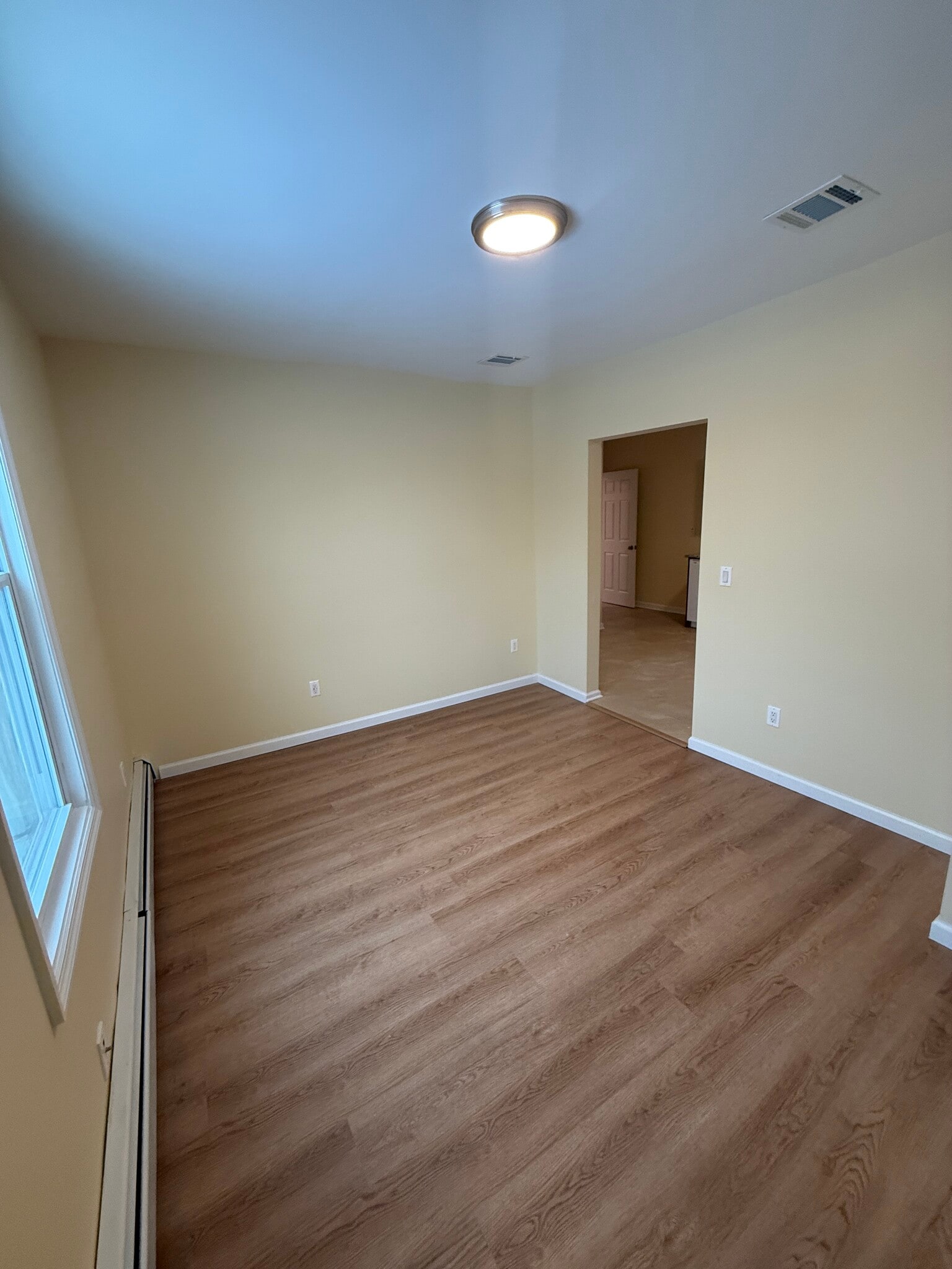 Building Photo - 7 Cortland St