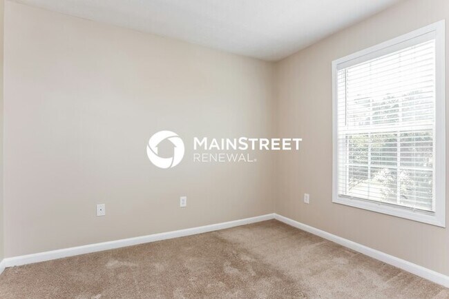 Building Photo - 3 Bedroom Pet-Friendly Home in Covington, ...