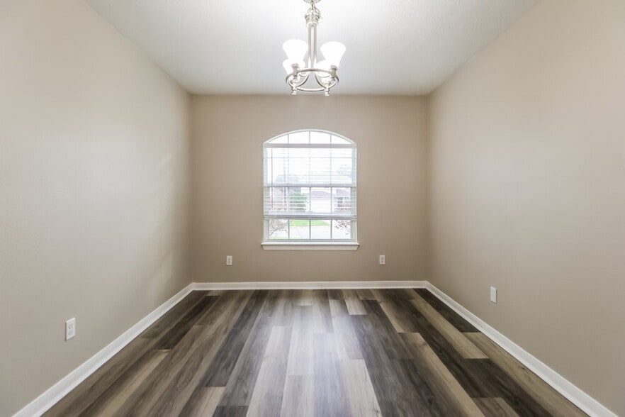 Building Photo - 5049 Rifle Rd