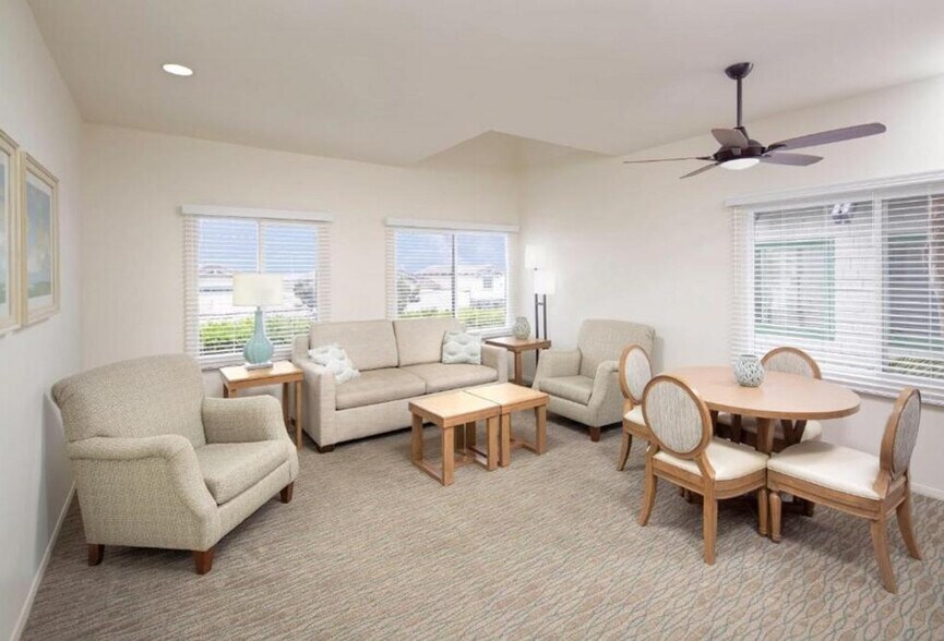 Primary Photo - 1400 Ocean Ave