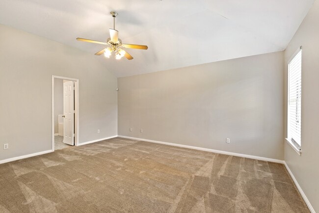 Building Photo - 3006 Quail Run Dr