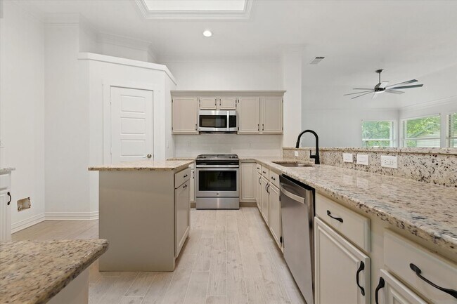 Building Photo - 1216 Bold Forbes Dr
