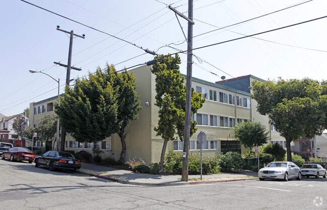 Primary Photo - 1844 7th Avenue