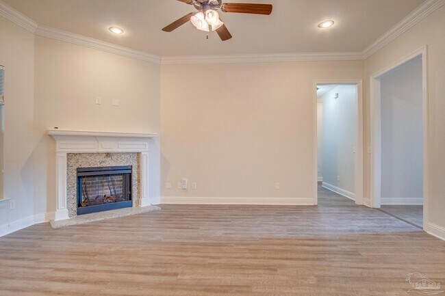 Building Photo - 4865 Spears St