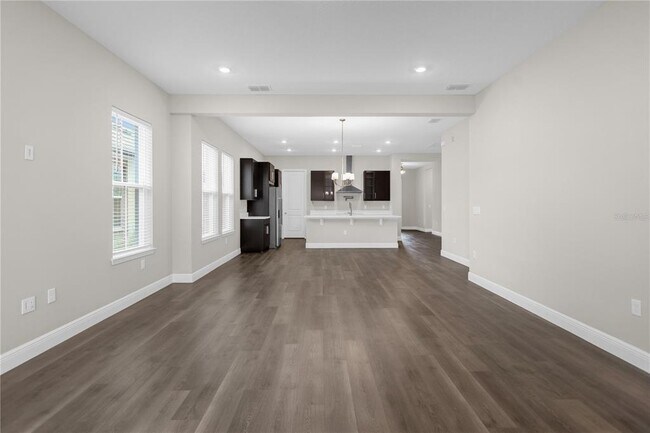 Building Photo - 13162 McMillan Dr