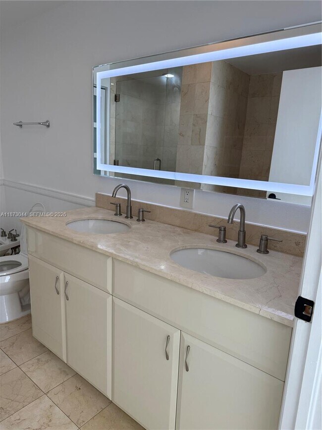 Building Photo - 6365 Collins Ave