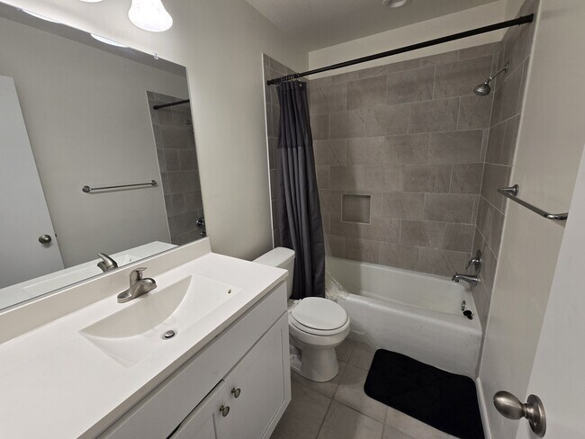 Building Photo - 3229 Bruno Dr