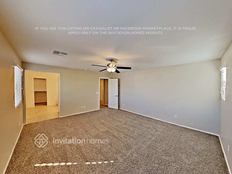 Building Photo - 3331 E Russell St