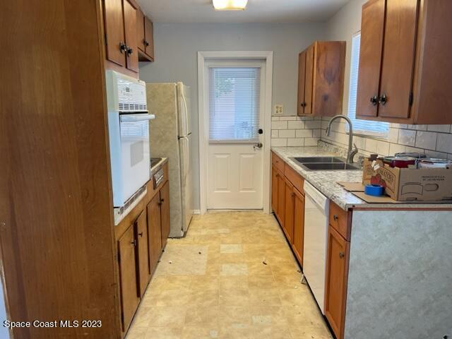 Building Photo - 1047 Japonica Ln