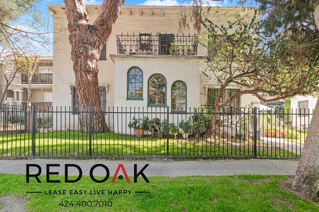 Building Photo - 2376 Portland St