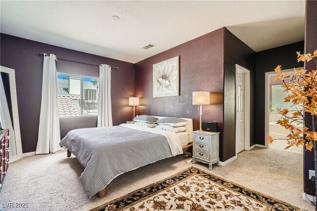 Building Photo - 7237 W Mesa Vista Ave